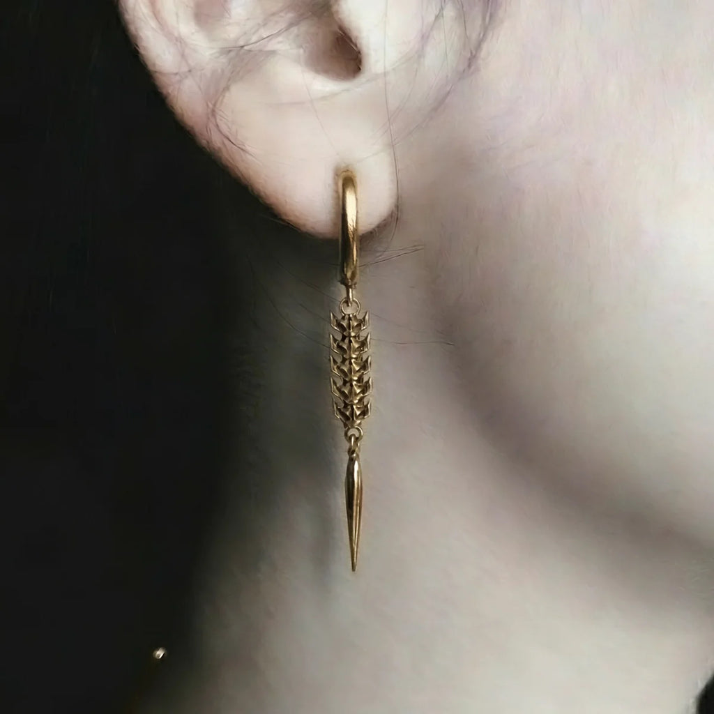 LONGINUS ABYSS STINGER EARRINGS
